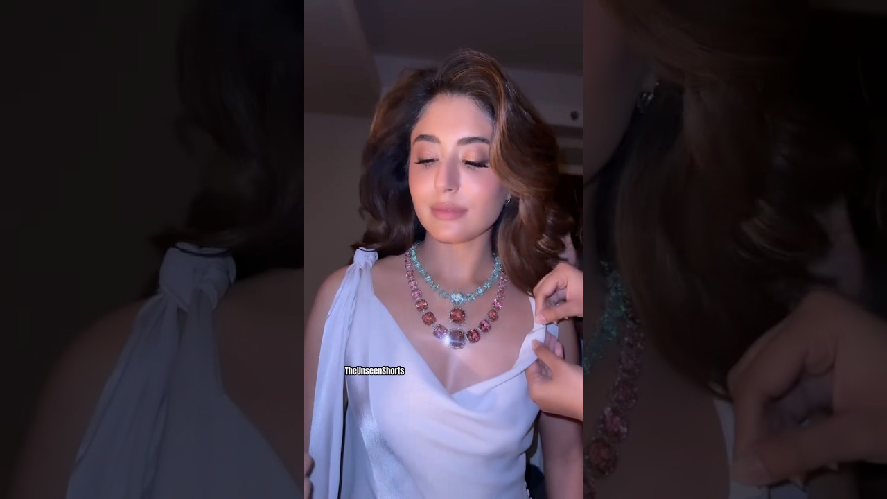 The bride glow is real!👰&zwj;♀️✨Kritika Kamra prepares for her wedding reception❤️