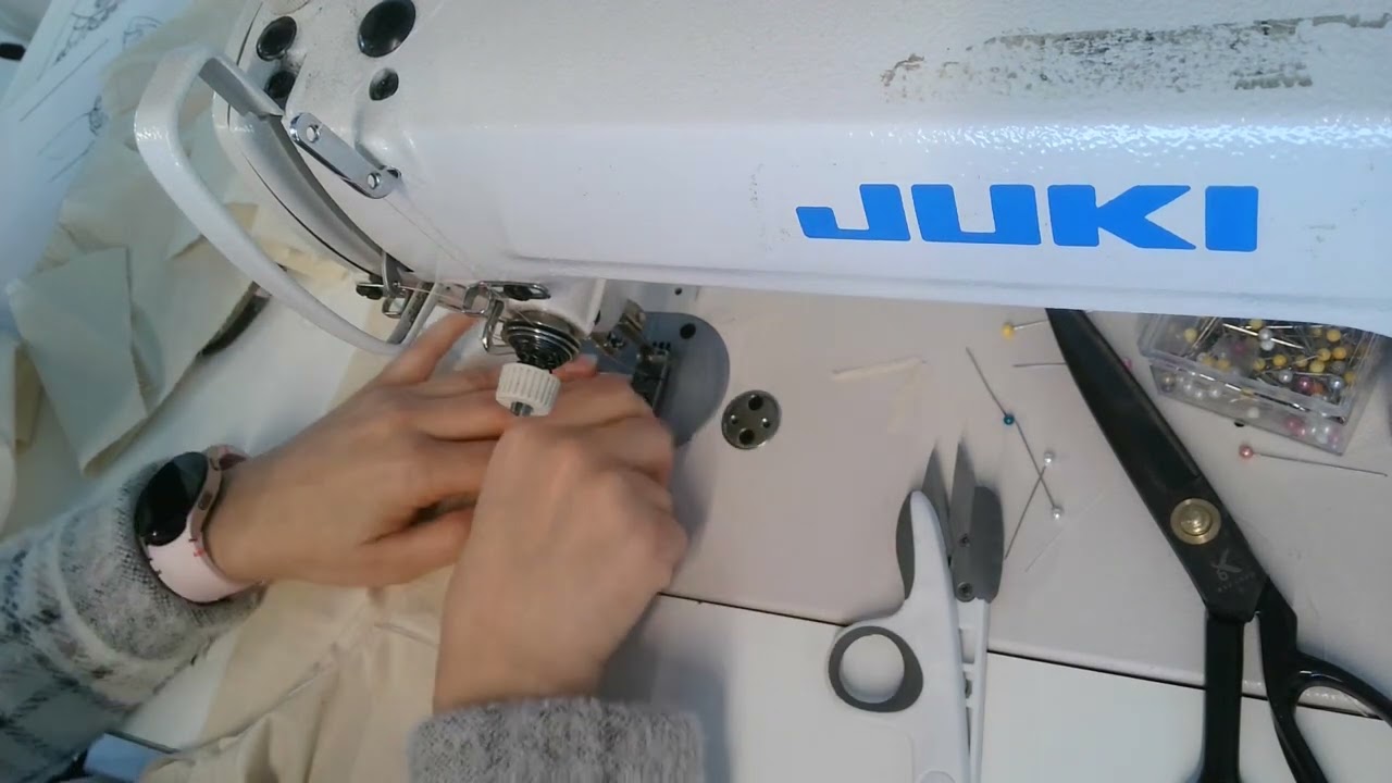 Roll hem foot tutorial