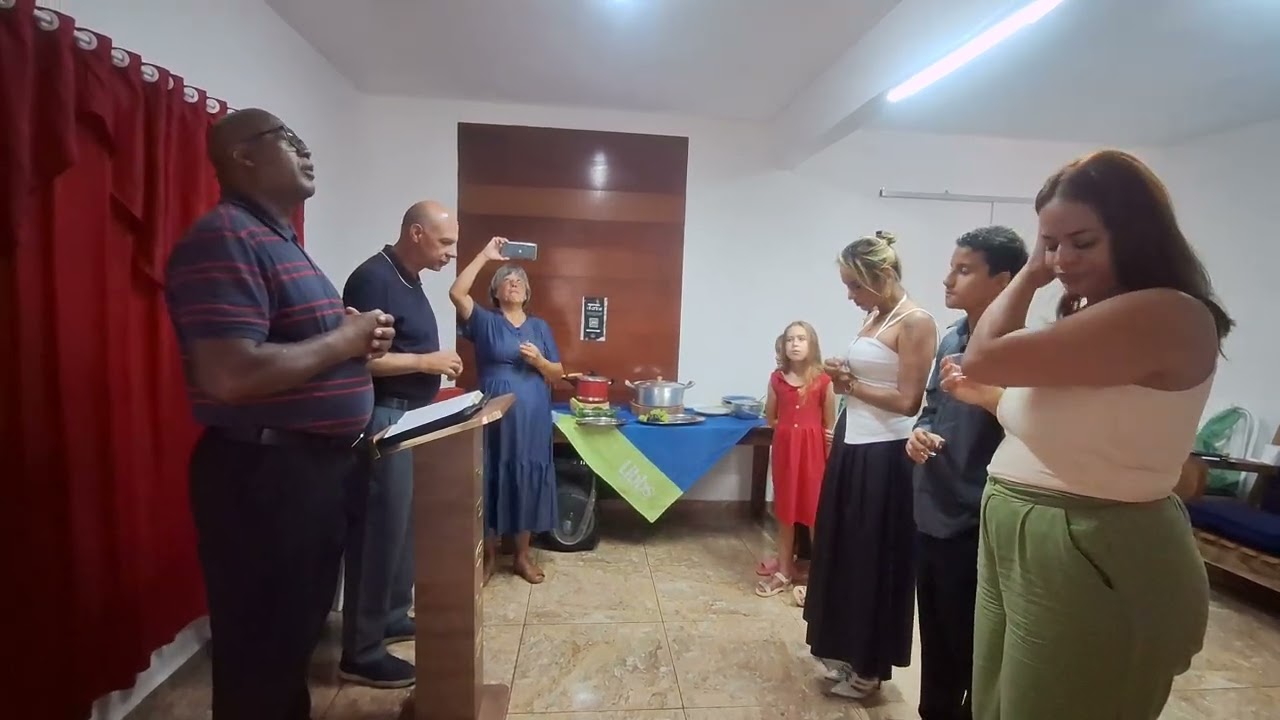 IGREJA EVANGÉLICA PENTECOSTAL O TEMPLO DO GRANDE DEUS EM BUSCA DAS ALMAS  !!!!!!!! SANTA CEIA .