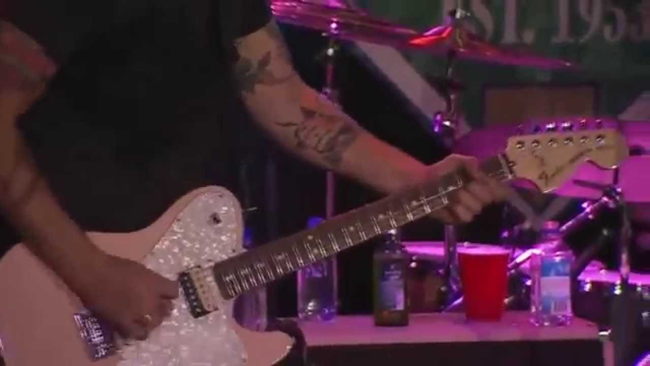 Cold day in the Sun - Foo Fighters, The Cubby Bear (October 17th 2014, Chicago)