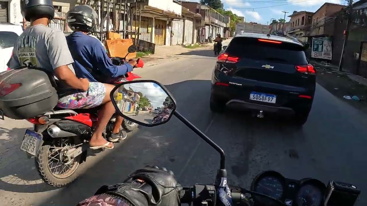 Saindo agora do posto da perimetral PE15 a estrada ainda está em obra 
