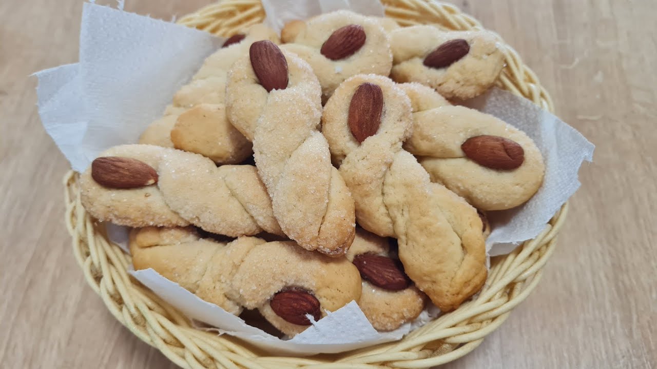 Intorchiate pugliesi TARALLI DOLCI TIPICI PUGLIESI facili, veloci e con pochi ingredienti