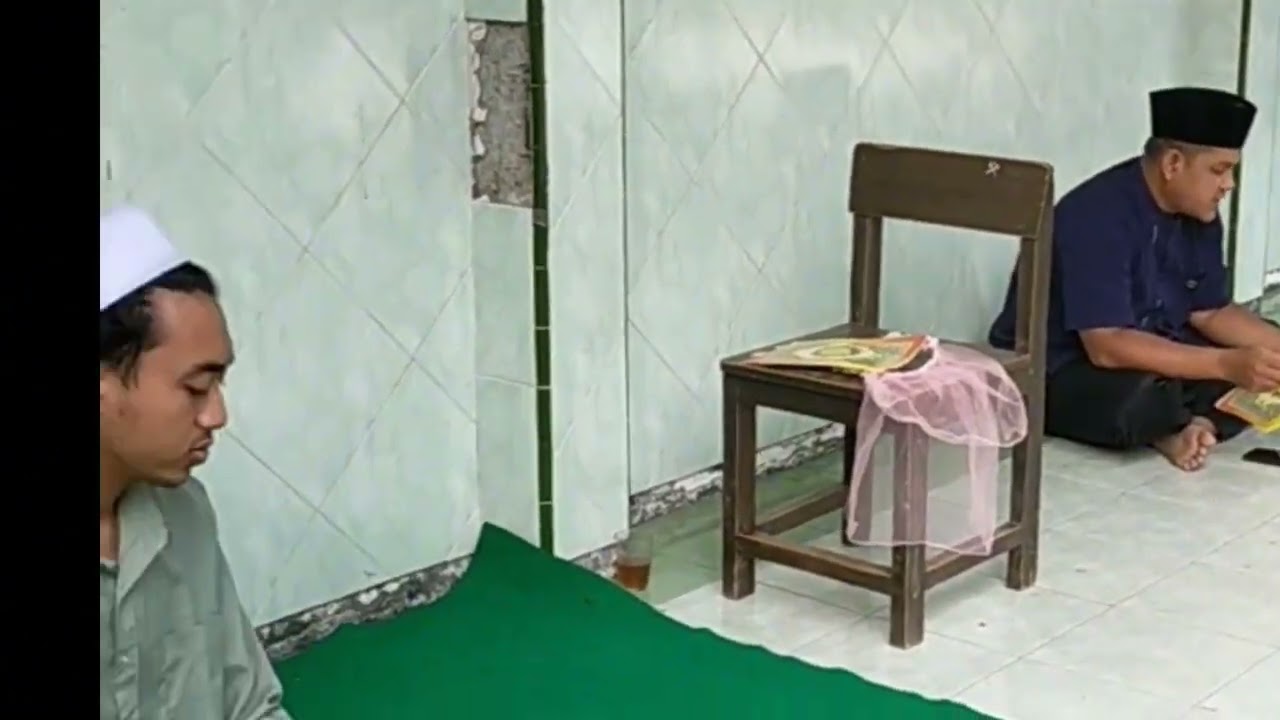 khotmil Qur'an dalam rangka  Hab Kemenag ke 79 di MI Nurul Iman Dempok