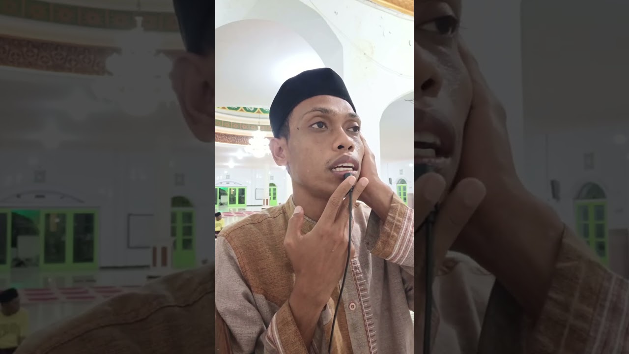 ADZAN YANG MENGGETARKAN