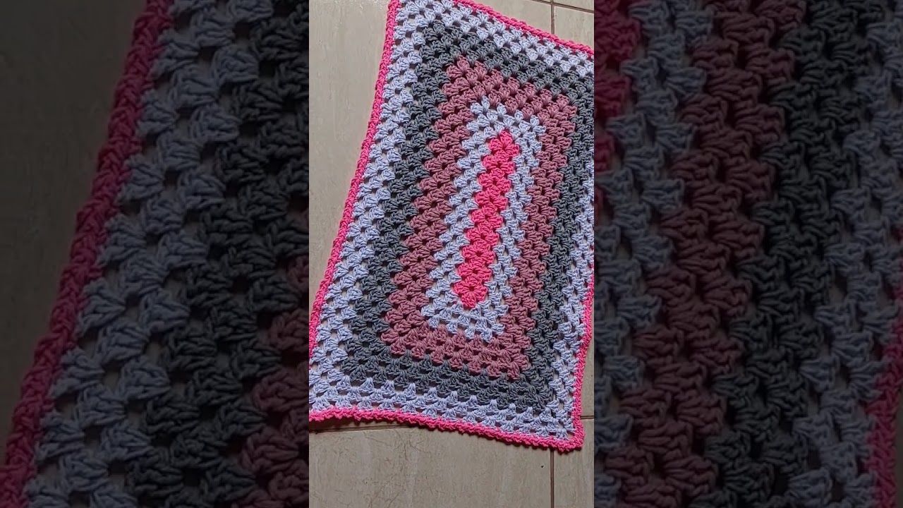 Tapete de croch&ecirc; retangular econ&ocirc;mico #croche #crochet #tapetedecroche #tapete #artesanato