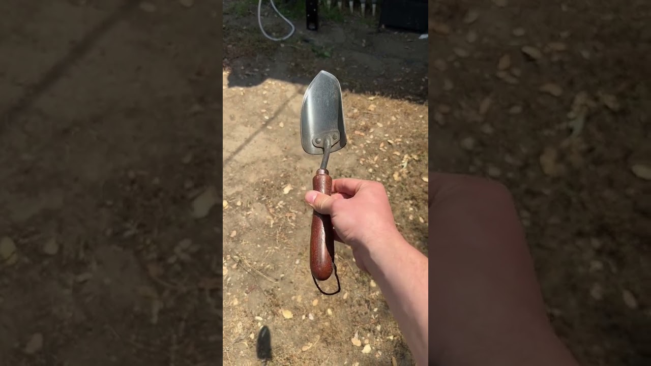 Which Color Trowel Works Well For You? #gardentools #trowel #gardenessentials