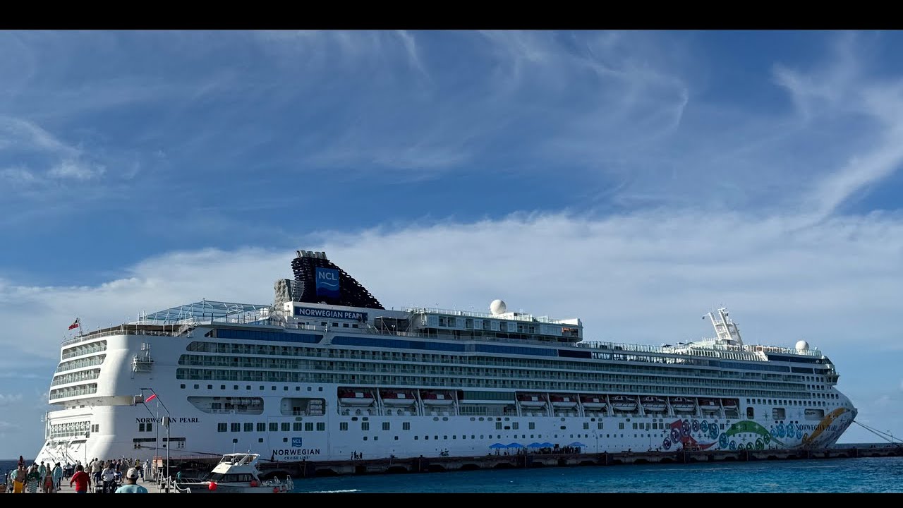 NCL PEARL cruise ship walk through and Q & A. Island Flow 