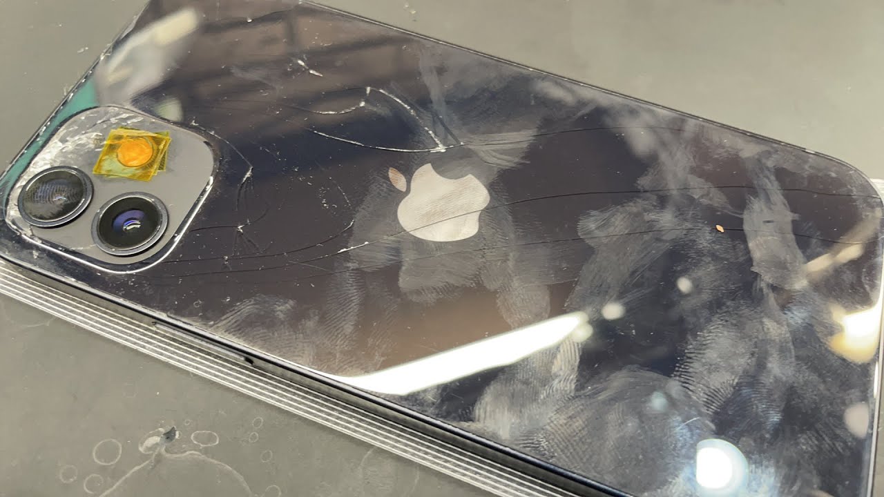 iPhone 12 背面ガラス割れ バックパネル交換修理