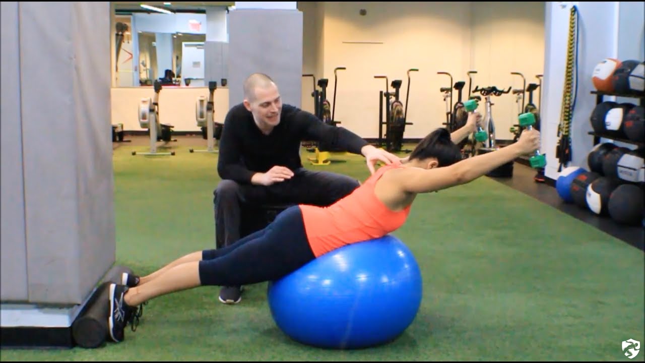 Комбинация активации трапеции с мячом NASM Prone Ball (Кобра, Похищение, Удержание, также известн...