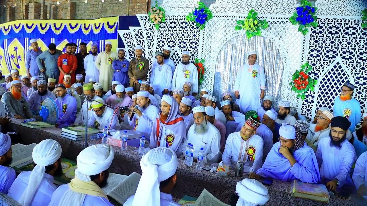 পুরকুইল কামিল মাদ্রাসার, কামিল (মাস্টার্স) ক্লাসের সবক দিচ্ছেন, মোহাম্মদ মাহমুদুর রহমান পীর সাহেব,
