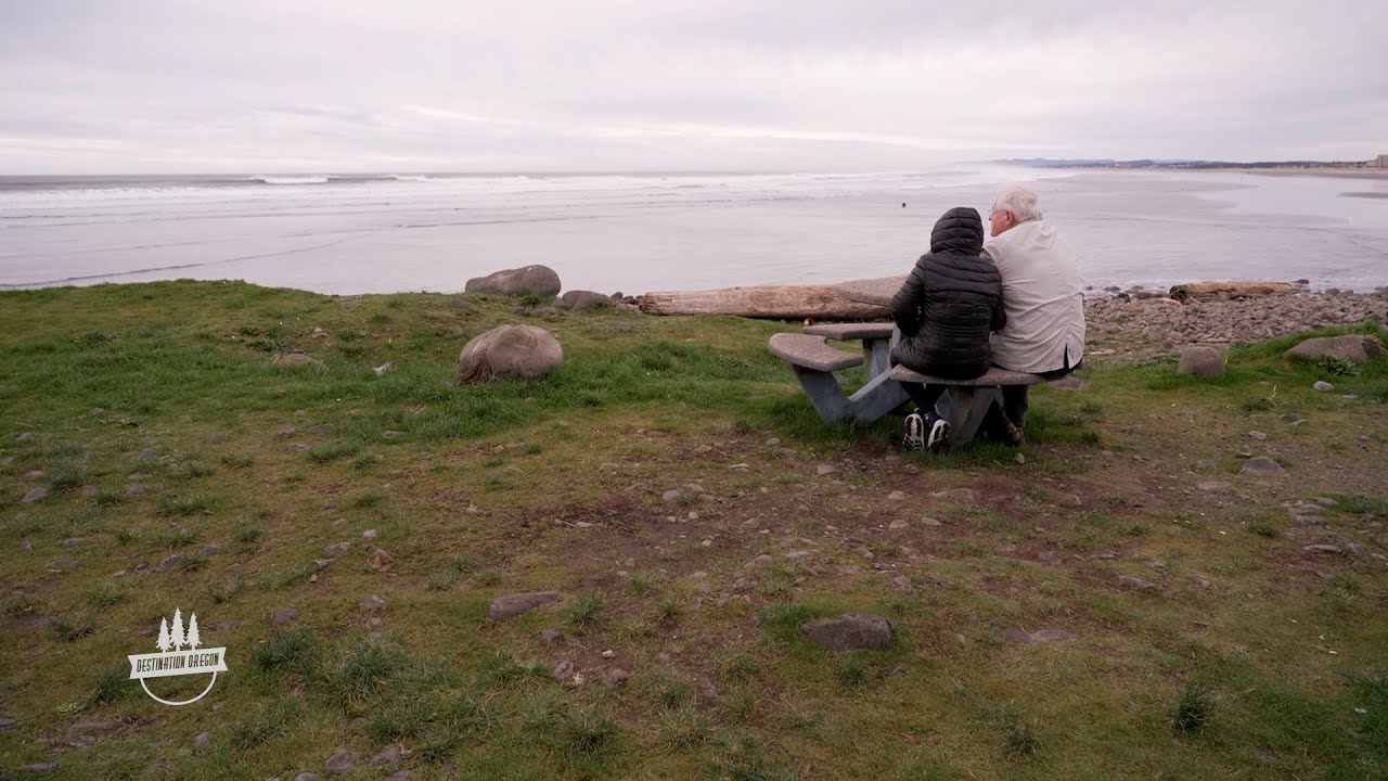 Explore the hidden treasures of Seaside's beaches during winter on the Oregon coast. Discover ocean