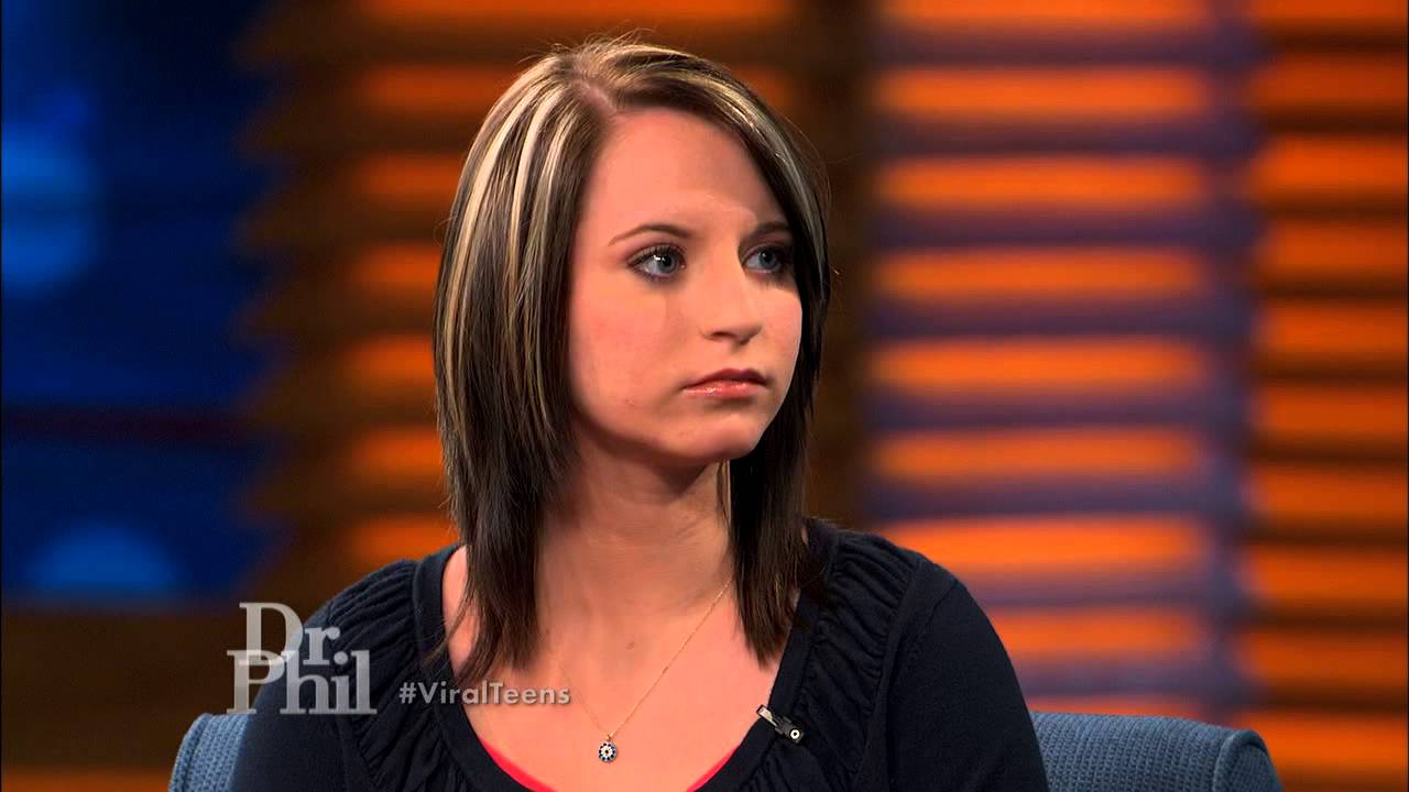 Доктор Фил беседует с подростком, который участвовал в драке. Видео стало вирусным