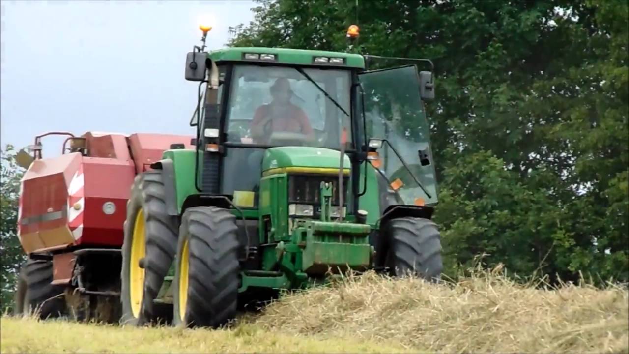 Pressage de foin | John Deere 7800 & Case IH 540