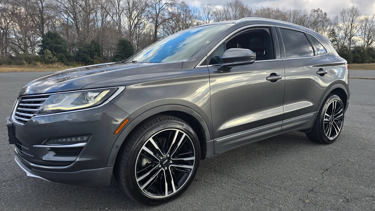 2018 Lincoln MKC Reserve AWD 2.3 L EcoBoost. luxury suv check it out