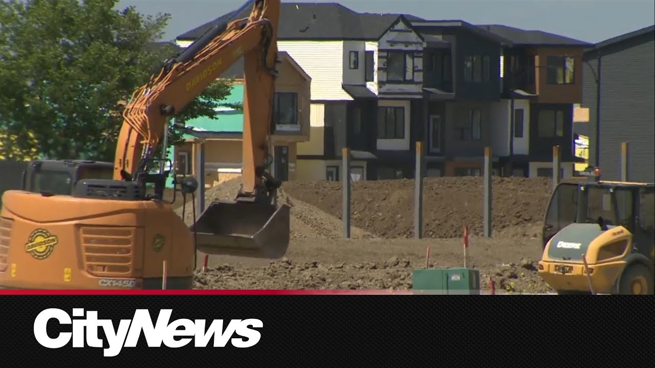 Edmonton developers push for south sprawl as new report shows city's costs and benefits