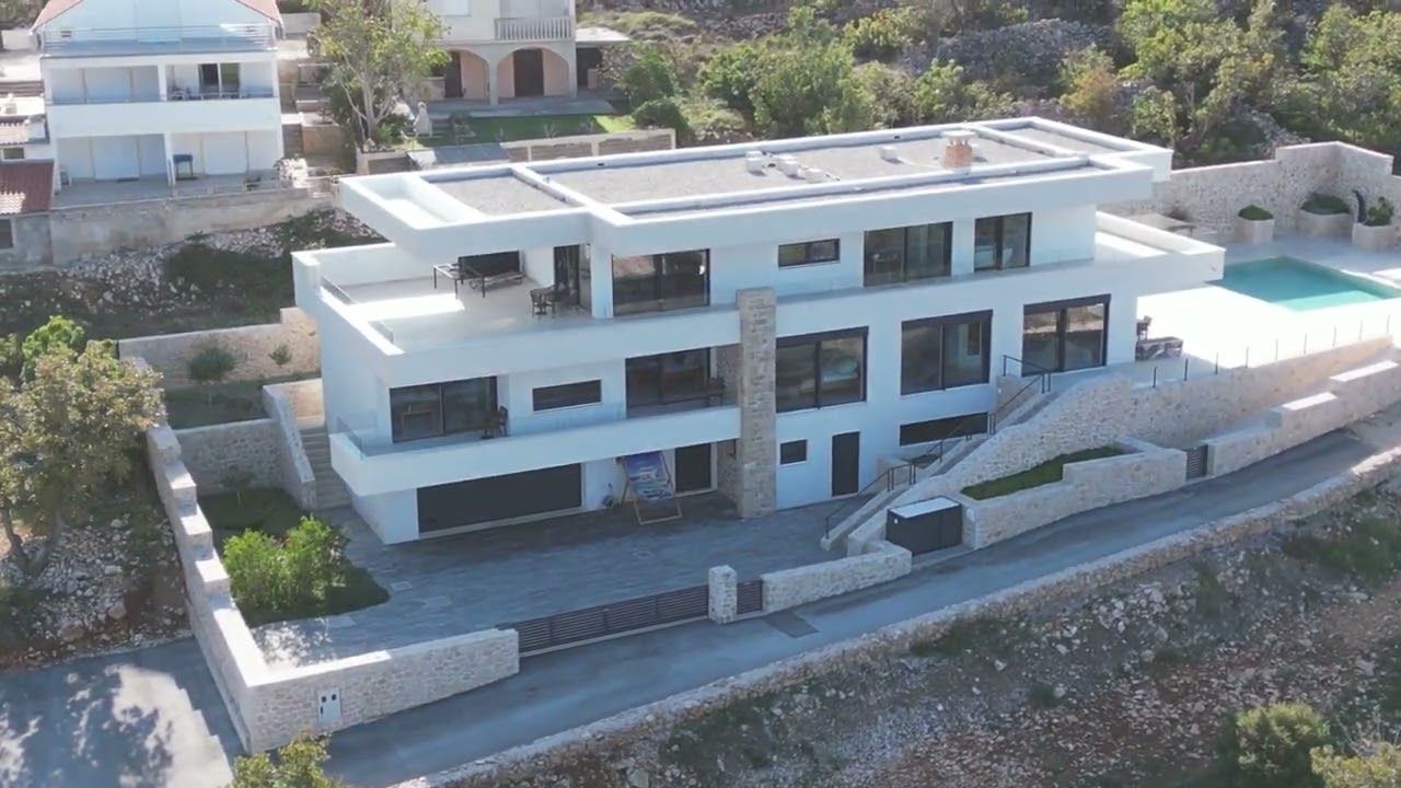 Exclusive Croatian villa on the Adriatic coast #immobilien #villaforsale #luxusvilla #realestate