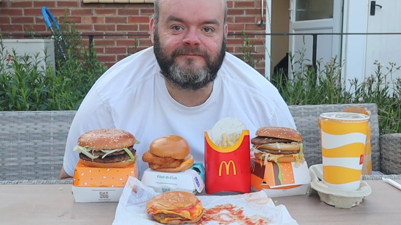 Trying the big arch and double fillet of fish mcdonalds uk mukbang