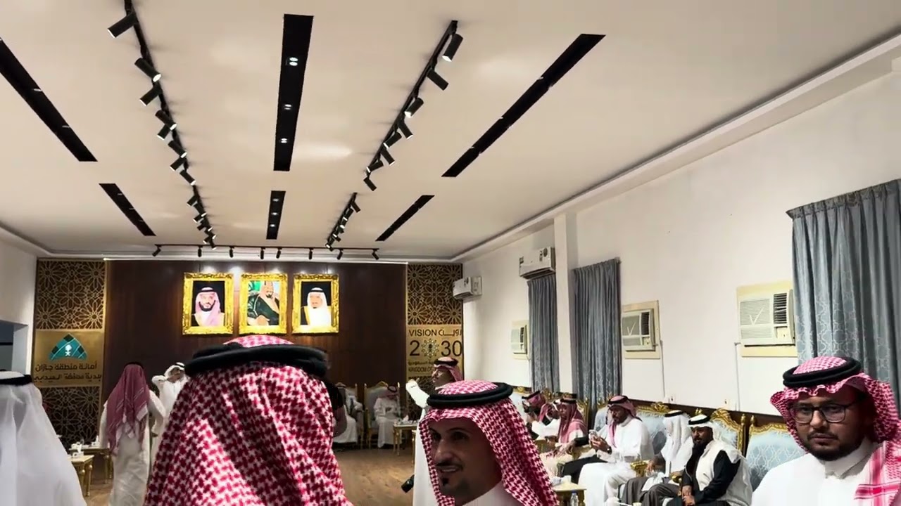 ترحيبة صف بلغازي بصاحب السمو الملكي الأمير عمرو الفيصل بن عبدالعزيز آل سعود في مهرجان العسل ببلغازي