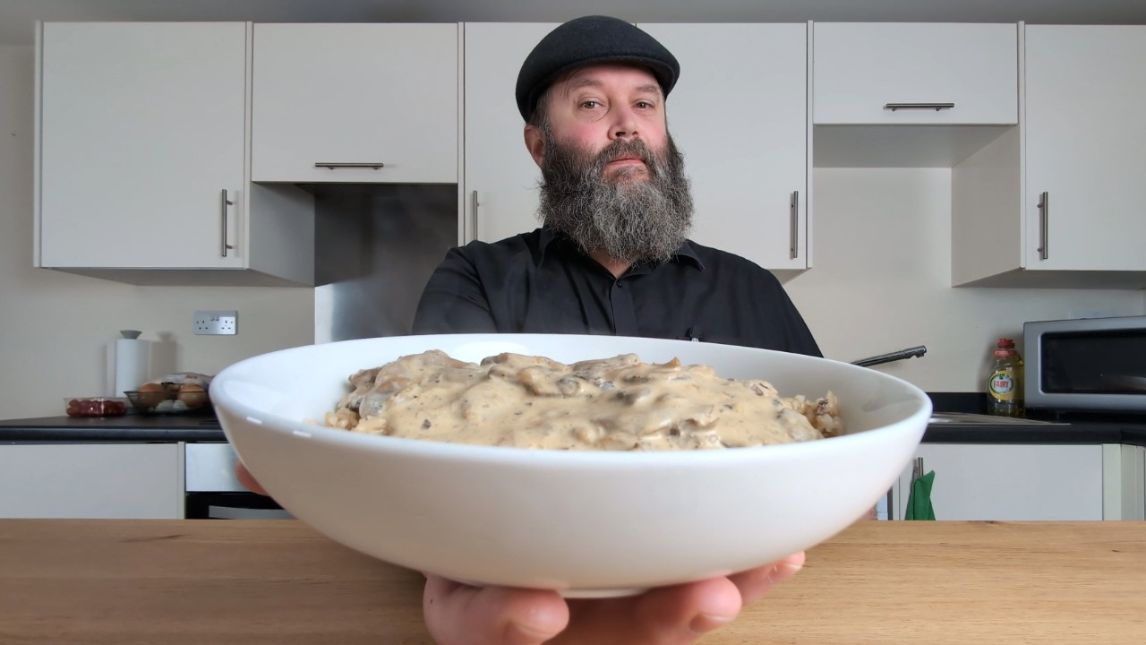 Быстрый и простой рецепт грибного строганова 👌😋