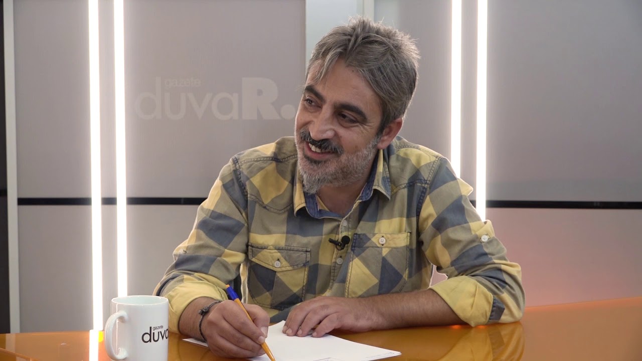 Seyyidhan Kömürcü: Şiir bin basılıyor, yüz bin dinleniyor