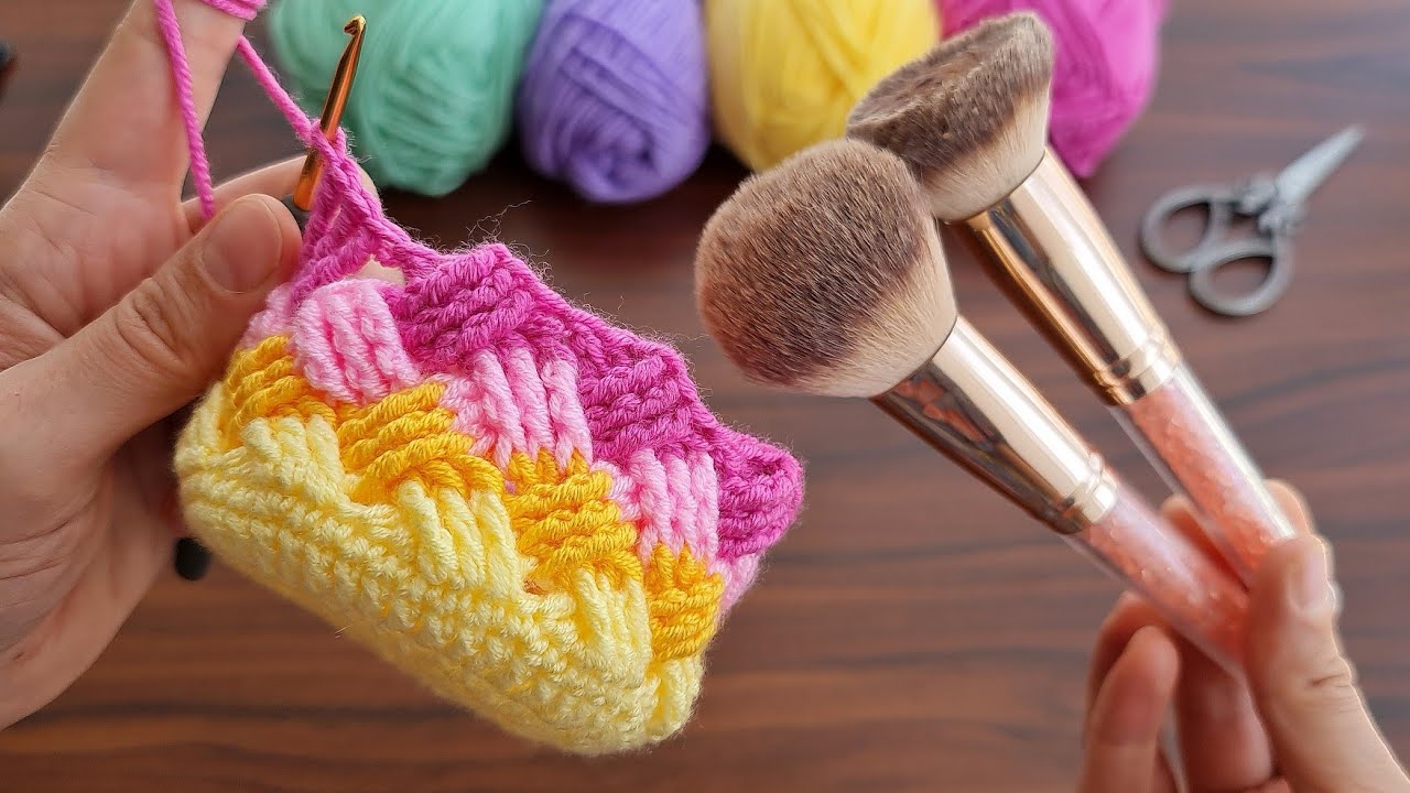 VERY NICE IDEA !😍Look what I did with the can I found in the trash! MY GIRL WILL LOVE THIS #crochet