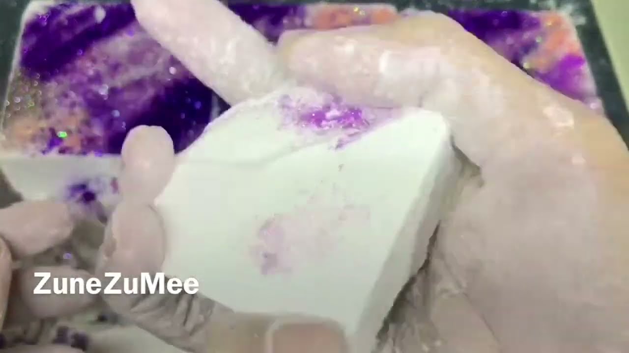 ASMR Gym Chalk Crumbling Satisfying