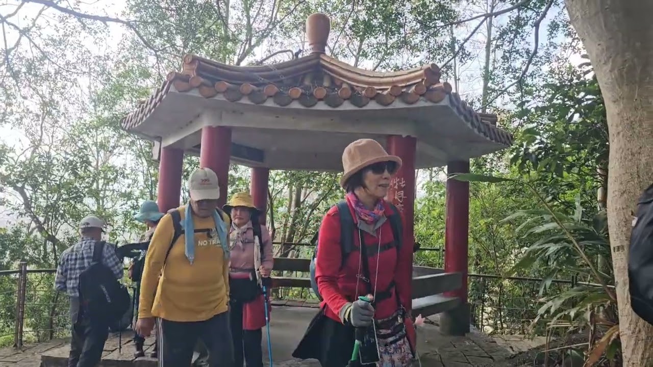 新莊青年公園-牡丹心步道 漂亮寶貝