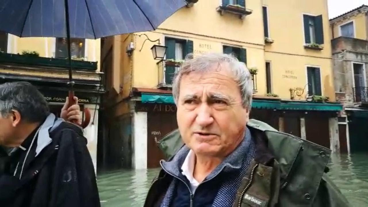 Acqua alta a Venezia, il sindaco Brugnaro: 