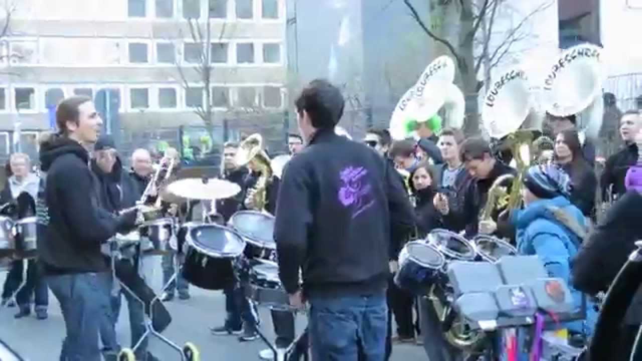 Loubeschränzer aus Murten bei Bern / Schweiz in Köln Deutz Video 1