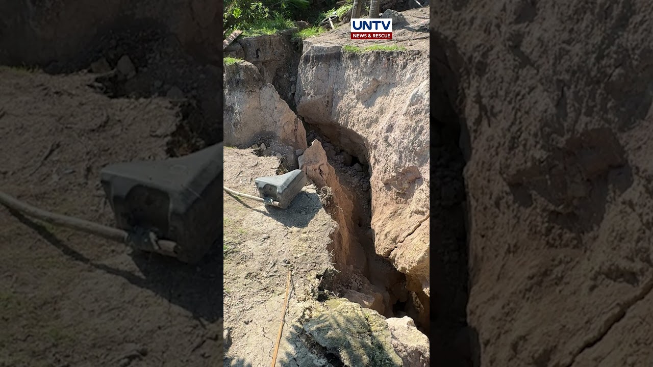 Malalim na bitak dulot ng lindol sa Brgy. Kapatan sa Glan, Sarangani.
