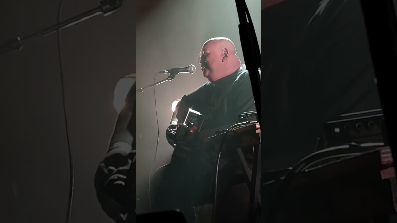 White town - Your woman @LeHasardLudique Paris 20/09/2025