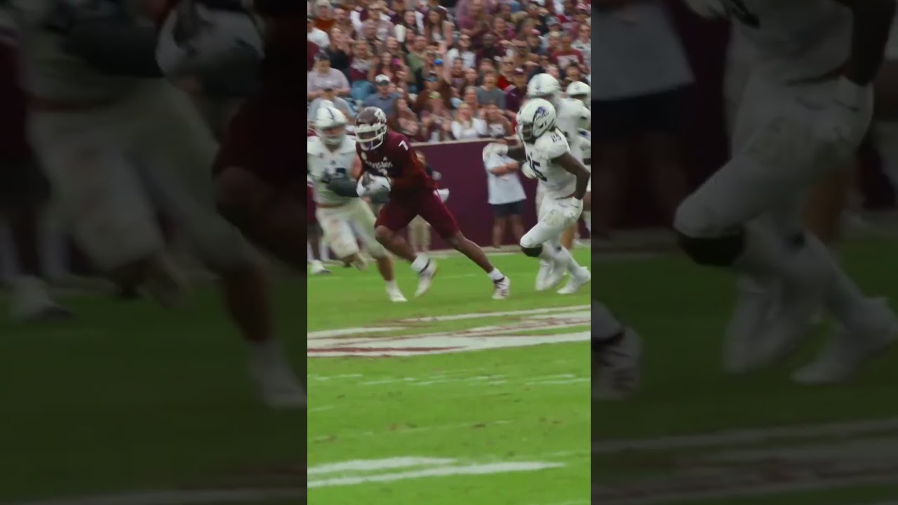 MOOSE! Check out Moose Muhammad's elite catch AND hurdle 🤯