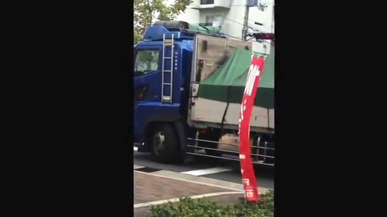 超ロングボディの凄転回