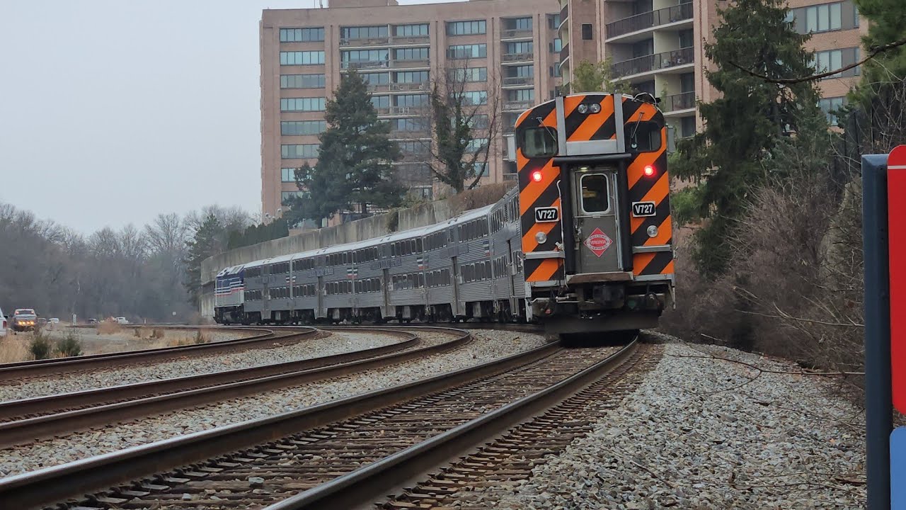 Virginia Railway Express RFW L'Enfant to Crystal City