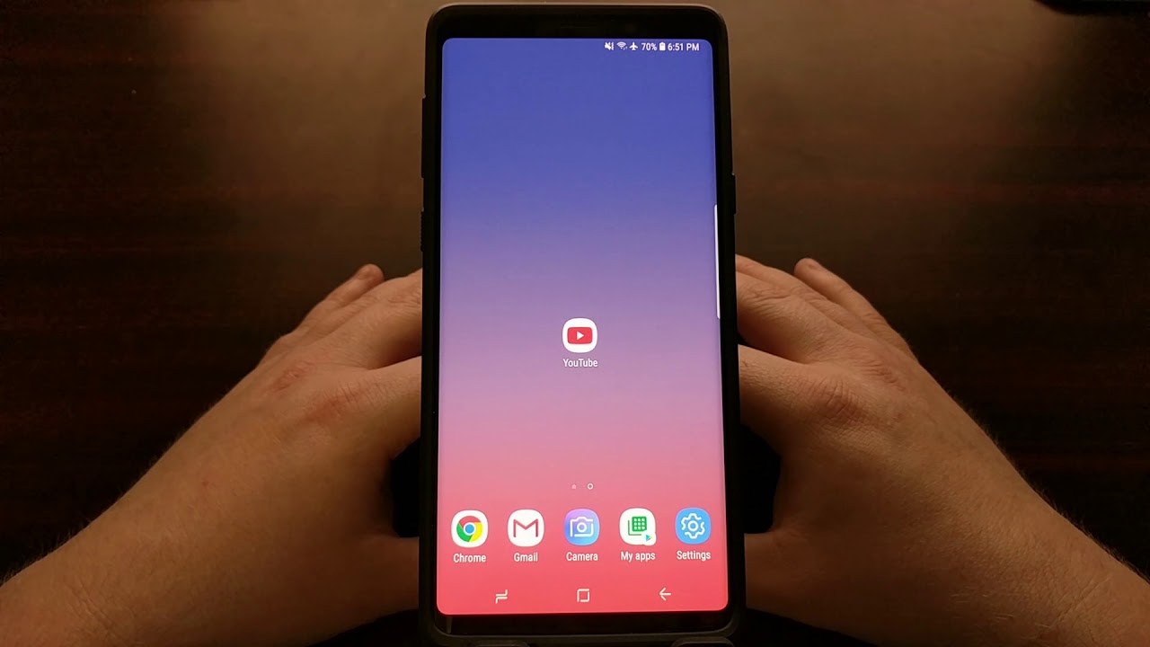 YouTube | Activating Dark Mode on Android