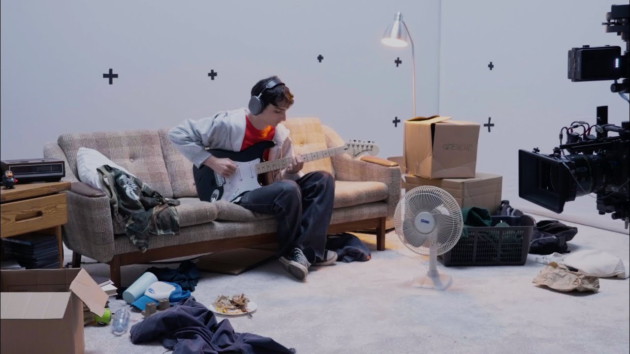 Finn Wolfhard - Trailers After Dark (Official BTS)