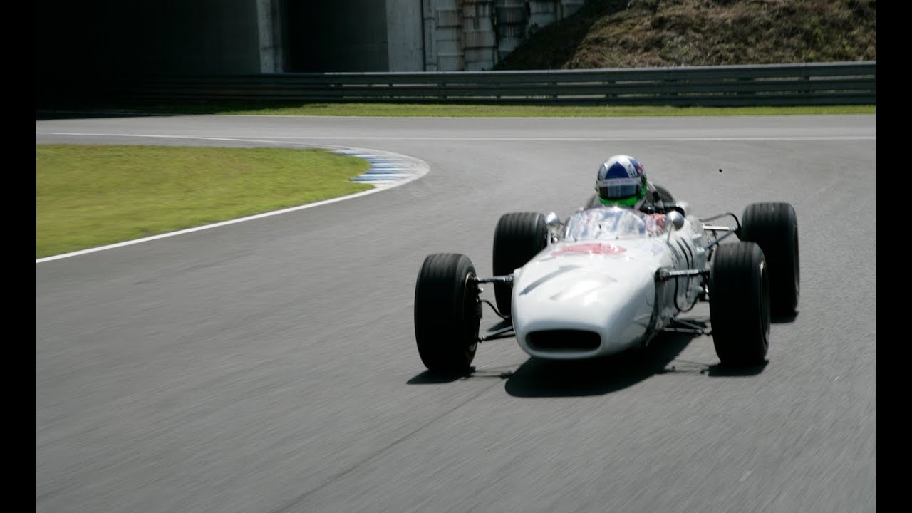Dario Franchitti Drives the 1965 Honda RA 272