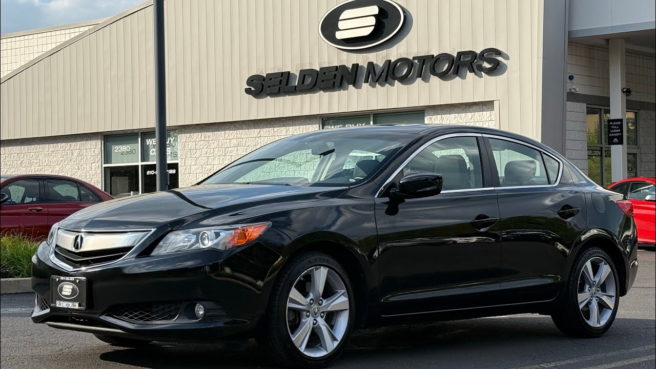FOR SALE: 2015 Acura ILX - 6 Spd Manual - 001146