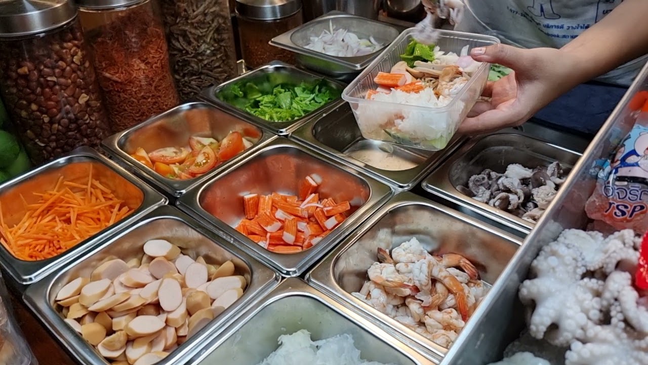 คนแห่มุงกินทั้งตลาด ยำรวมสุก ร้านนี้ดูดีราคาประหยัด60บาท #ร้านถนัดยํา ตลาดศาลเจ้า สุราษฎร์ธานี