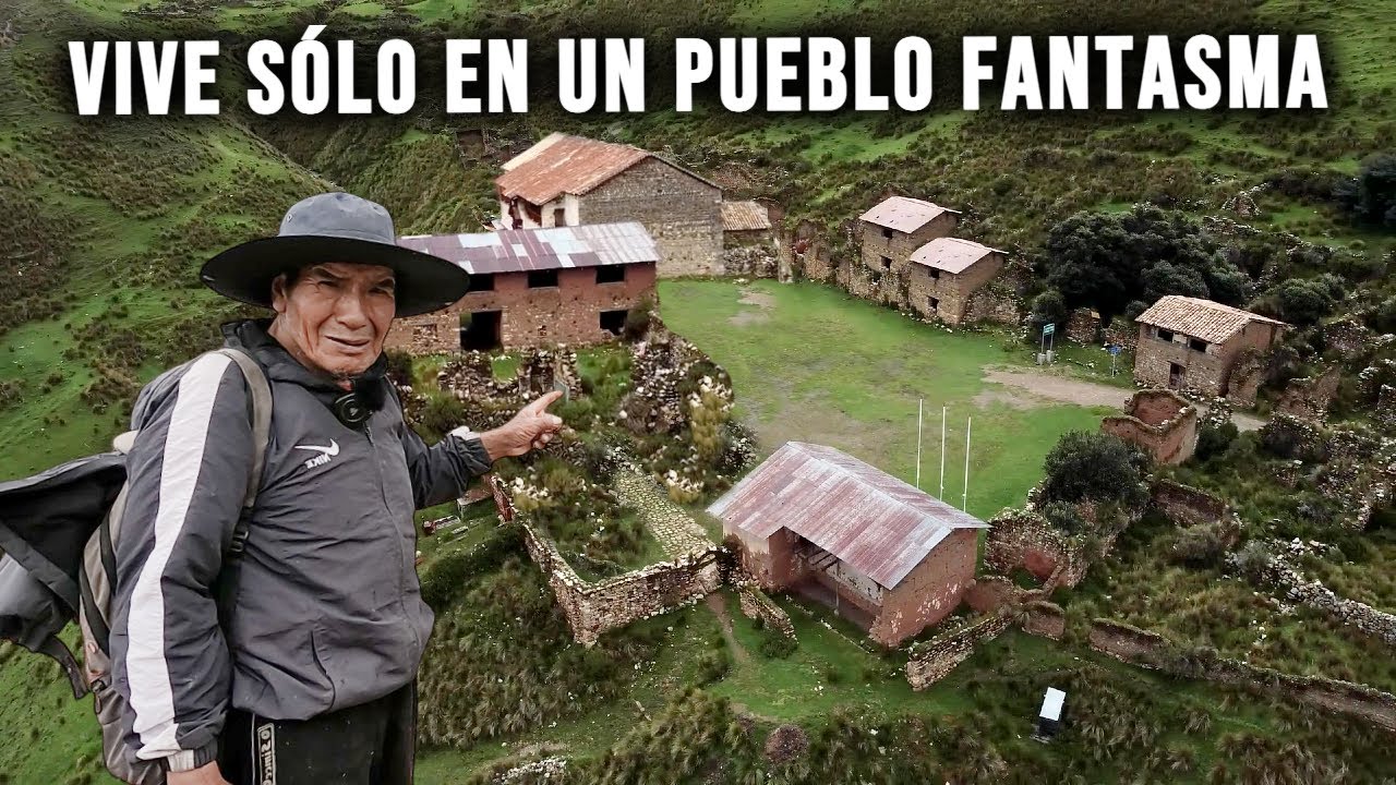 Este Hombre es el UNICO SOBREVIVIENTE que VIVE CUIDANDO un PUEBLO FANTASMA