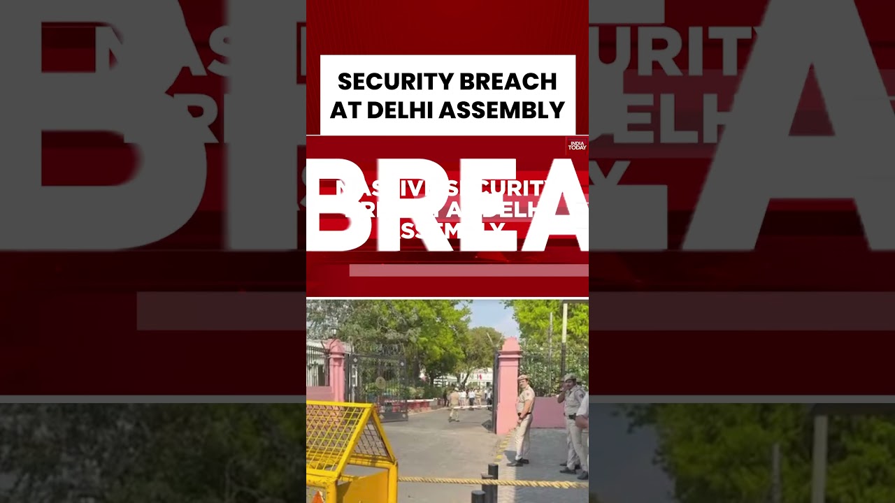 Breaking: Massive Delhi Assemmbly Security Breach | Security Scare | India Today
