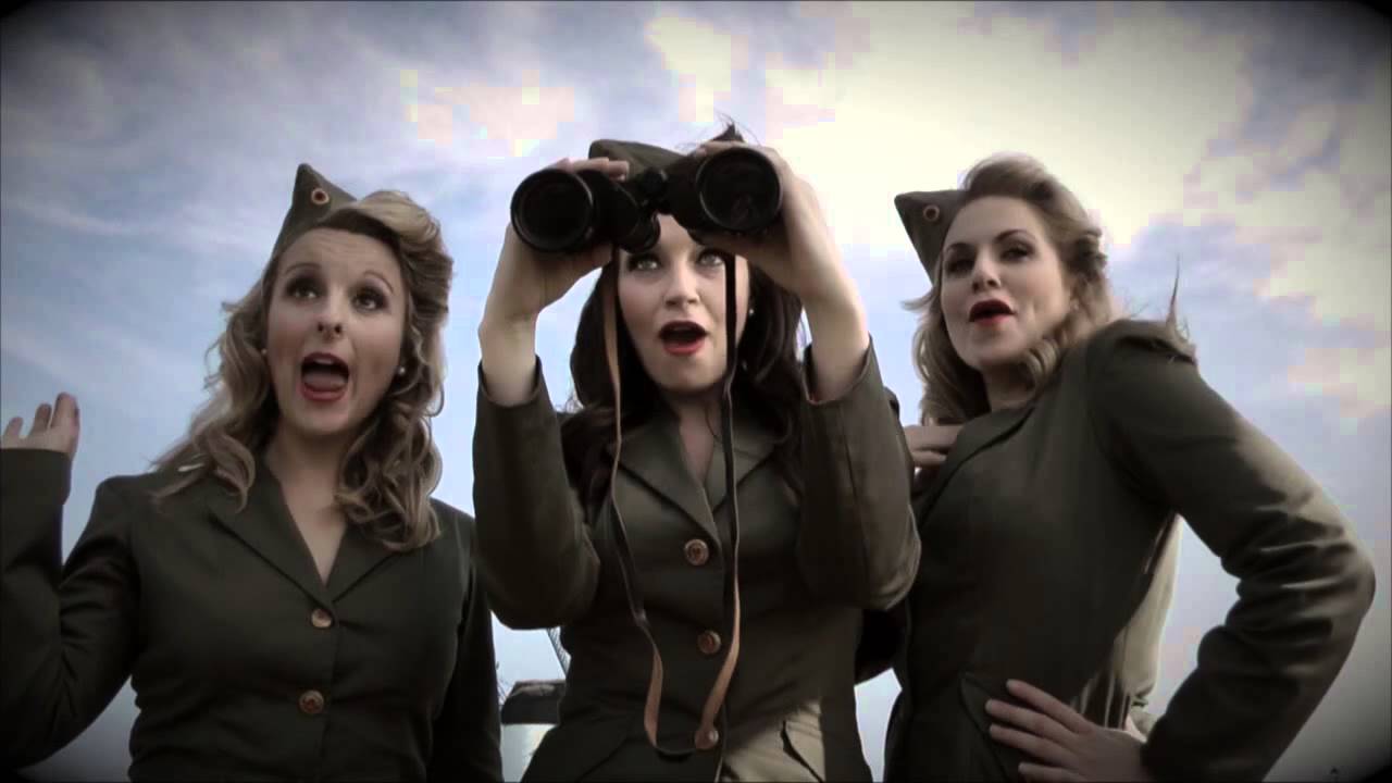 The Bombshell Belles - 40's Medley