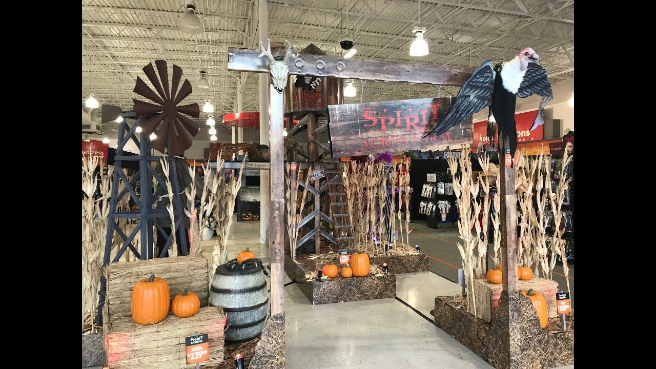 Spirit Halloween Store Opens It's First Location For 2018! | Store Tour Including Animatronics!