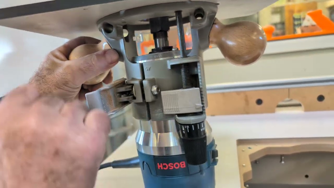 How to Adjust the Router Height and Bit Change