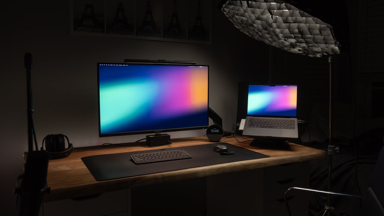 The Single Monitor Desk Setup 2024 - Mac & PS5