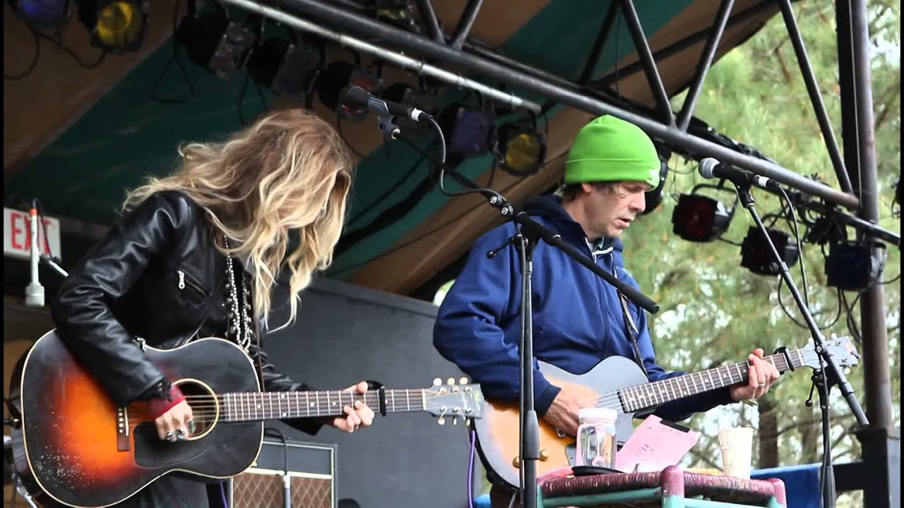 Elizabeth Cook - Hear Jerusalem Calling