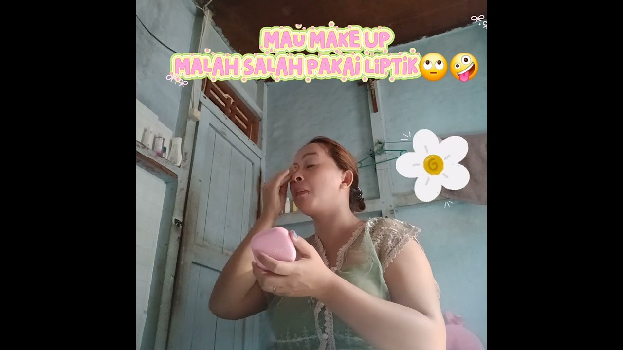 KIRA KIRA LIPTIK YANG COCOK KE WAJAH KU INI WARNA APA YA ???#makeup
