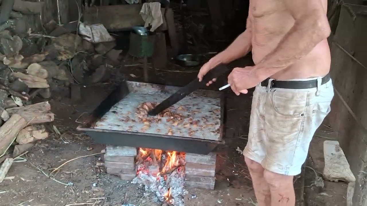 A hora de um bom Torresmo. 👏👏👏😋😋