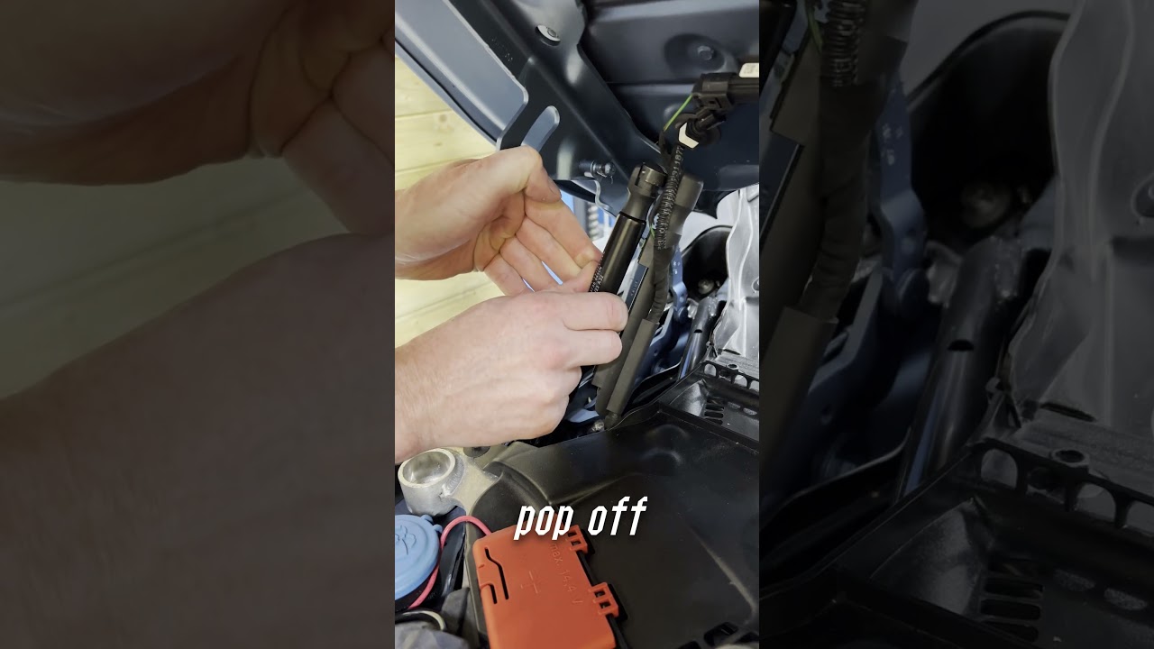 Замена стоек капота BMW