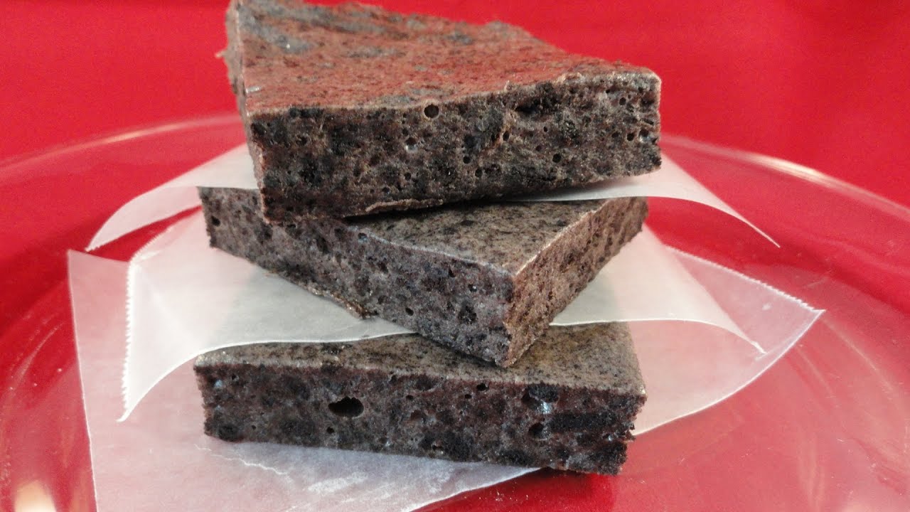 No-Bake Cookies and Cream Bars (Oreo Cookie/Marshmallow Bars)